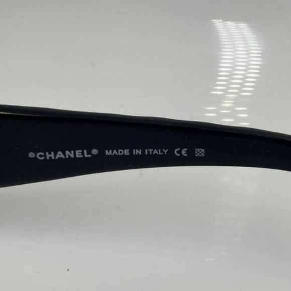 Chanel sunglasses authentic main image 9